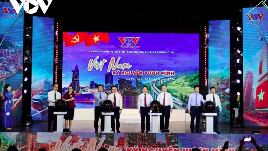 VOV launches multimedia political programme on Vietnam’s development in new era